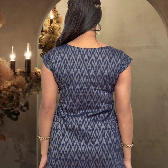 Shop Vibrant Midnight Blue Printed Short Top | Muvvas Boutique - Picture 4 of 5